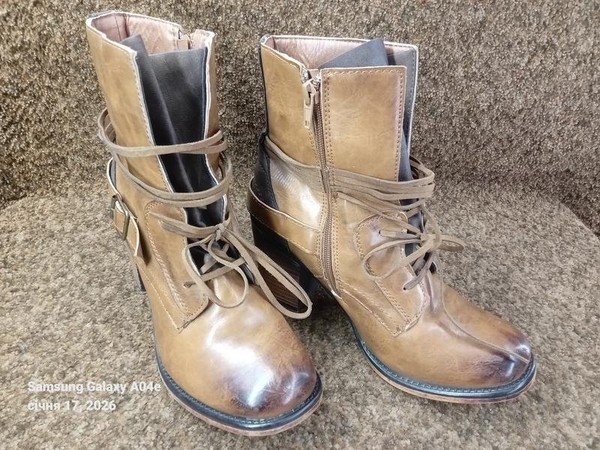 Women Pierre Dumas Boots Brown Leather 38