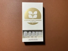 Short Squoval Press On Nails New In Box Ethereal Evanann