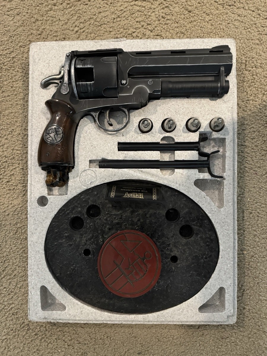 Hellboy The Samaritan 1:1 Prop Replica Sideshow Collectables 2004