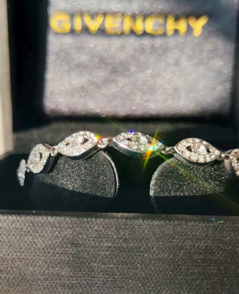 Givenchy Crystal Flex Bracelet Silver - Image 3 of 4