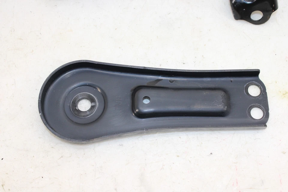 Комплект кронштейнов для задней рамы 2019-2025 Acura RDX OEM KF62 - Изображение 3 из 4