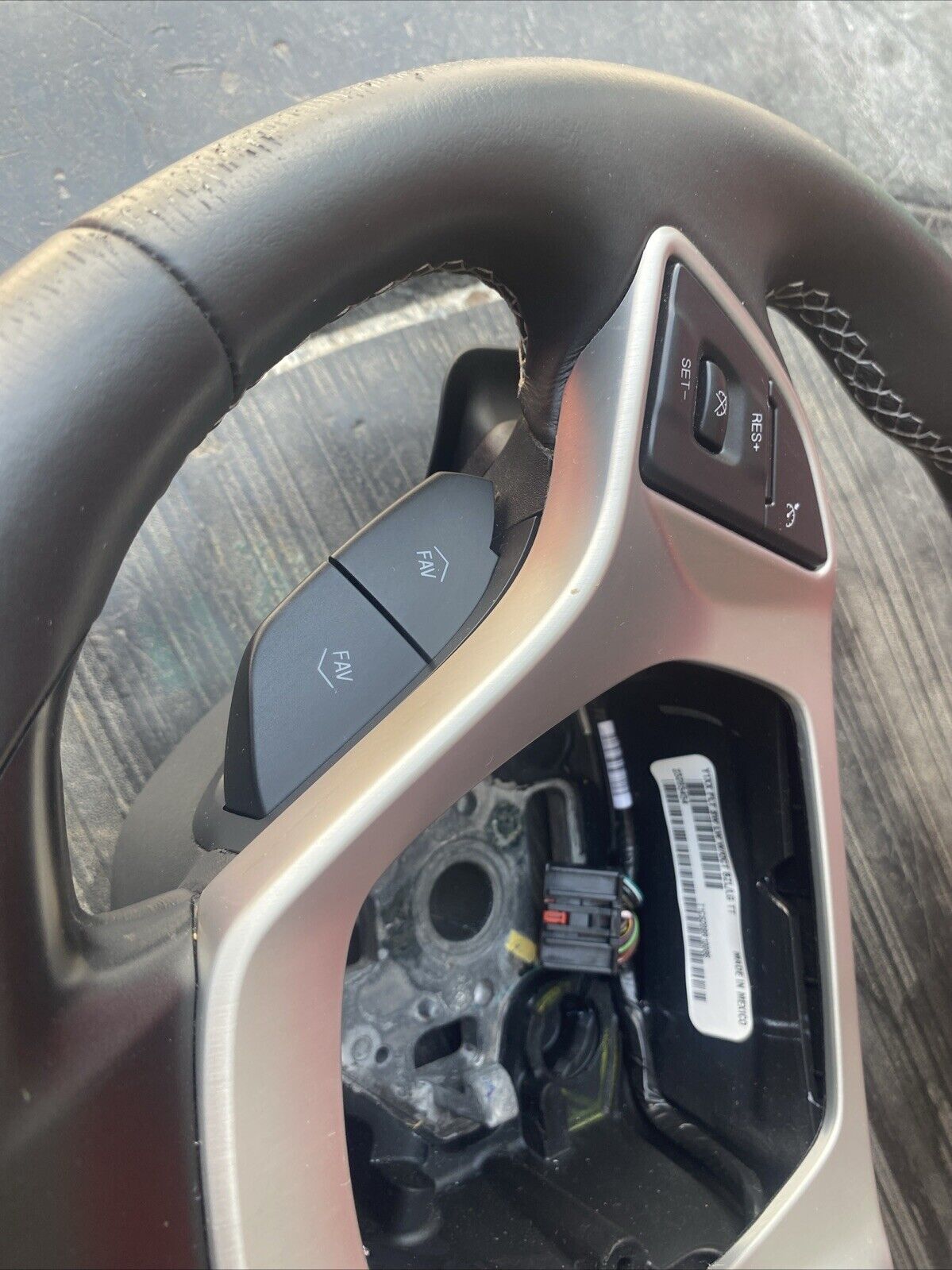 Picture 3 of 24