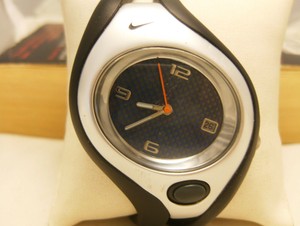 nike quartz watch