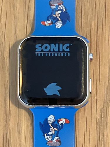 Sonic The Hedgehog SEGA Digital Quartz Watch with Silicone Strap Fully Working - Picture 4 of 7