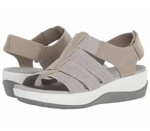 new clark sandals