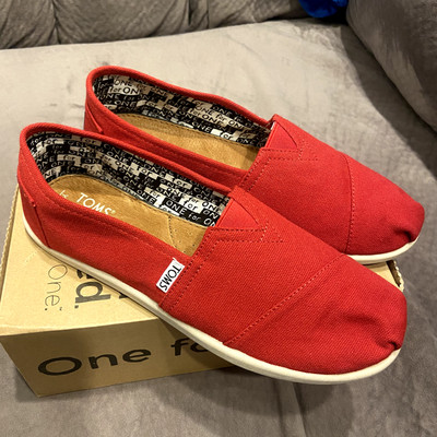 Size 6.0 Youth Toms Shoes Classic - Red Canvas