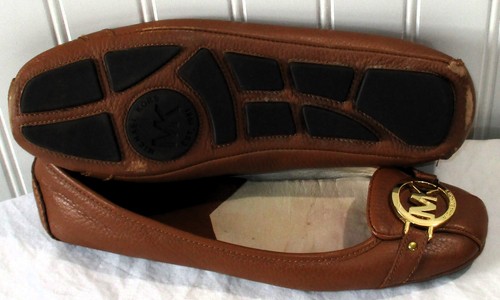 Michael Kors Fulton Leather Brown Tan Slip On Flats Gold Logo Medallion Size 9 M - Picture 9 of 24