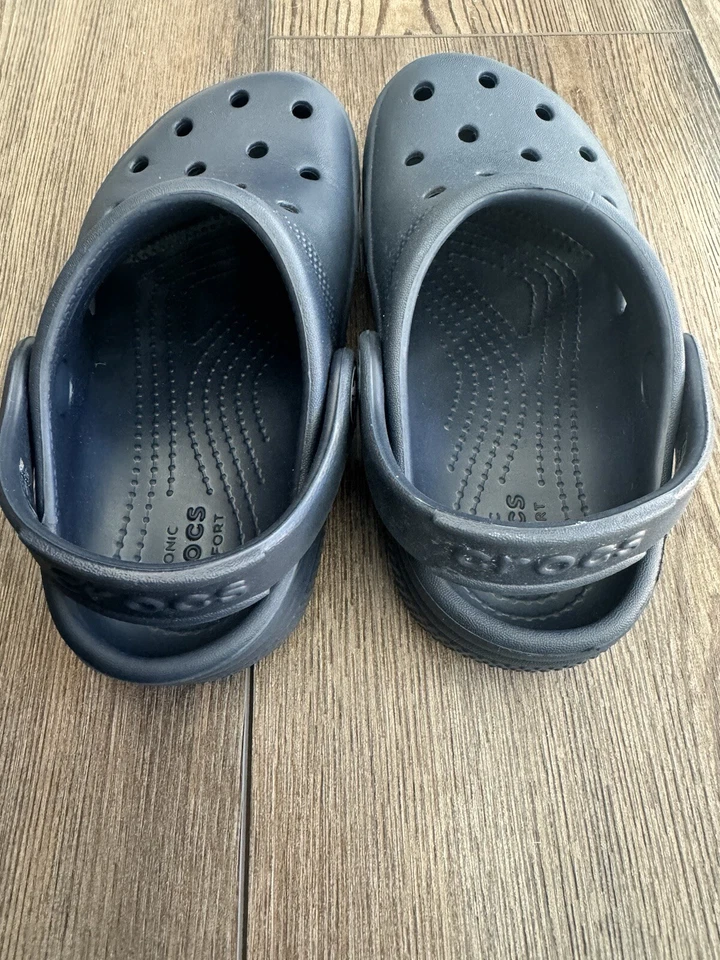 Zuecos CROCS Clásicos Ligeros Sin Cordones Azul Marino Jóvenes Niños Unisex Talla C10 Foto 3 de 4