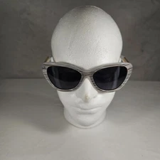 Prive Revaux Hepburn 2.0 CAT EYE Polarize BIFOCAL Sunglass Handcrafted Gray Blue