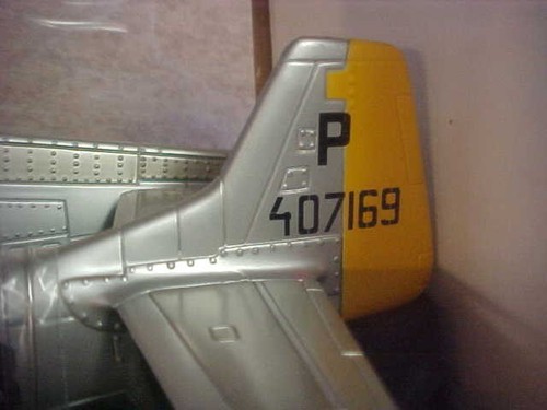 ULTIMATE SOLDIER WWII P51D MUSTANG "SAMANTHA PEYTON" 1:32 SCALE MIB - Picture 5 of 6