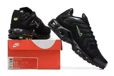  Brand New Nike Air Max Plus TN Black green hook Men's sports shoes