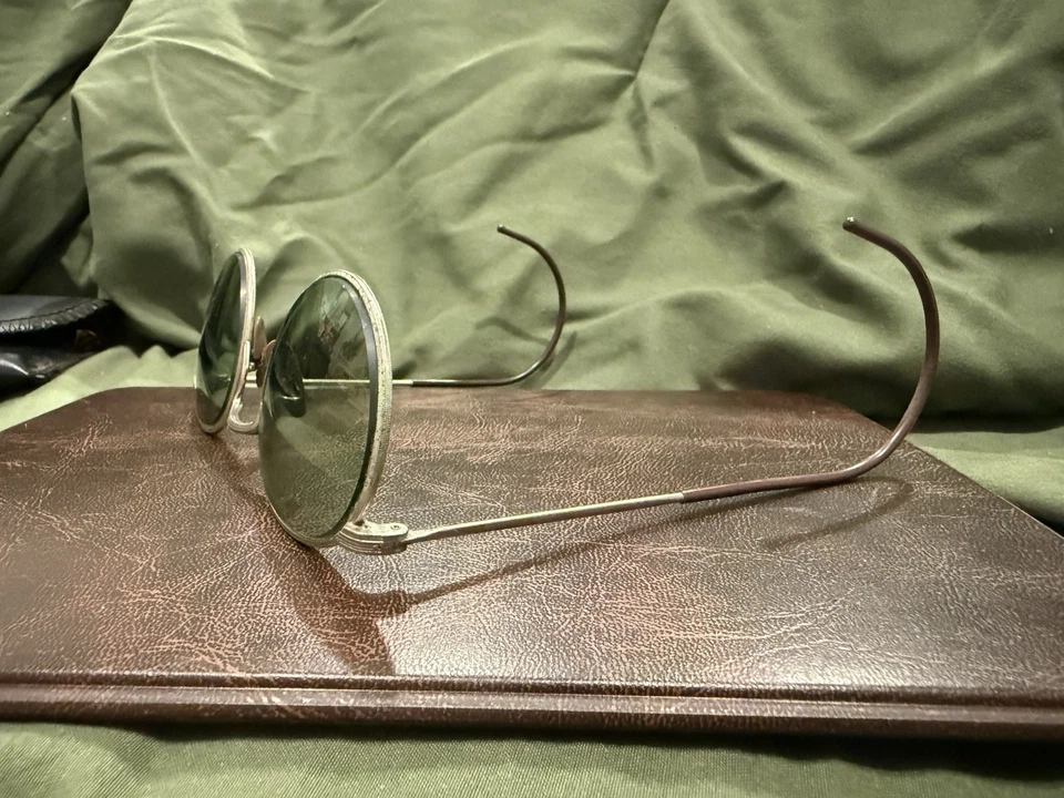 Gafas de sol de aviador ópticas americanas de colección con escudo lateral AOM Steampunk  Foto 4 de 4