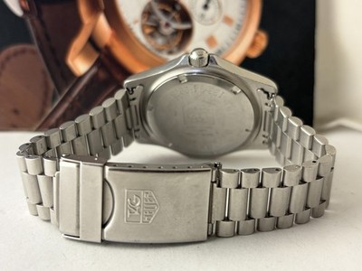TAG Heuer 962.206 Professional 2000 37mm Silver Quartz Men's Watch