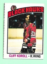(1) CLIFF KOROLL  1976-77 O-PEE-CHEE # 242 HAWKS MISCUT  CARD (N0654)