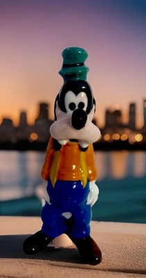 Walt Disney Productions Goofy 6  Porcelain Figurine Japan Vintage