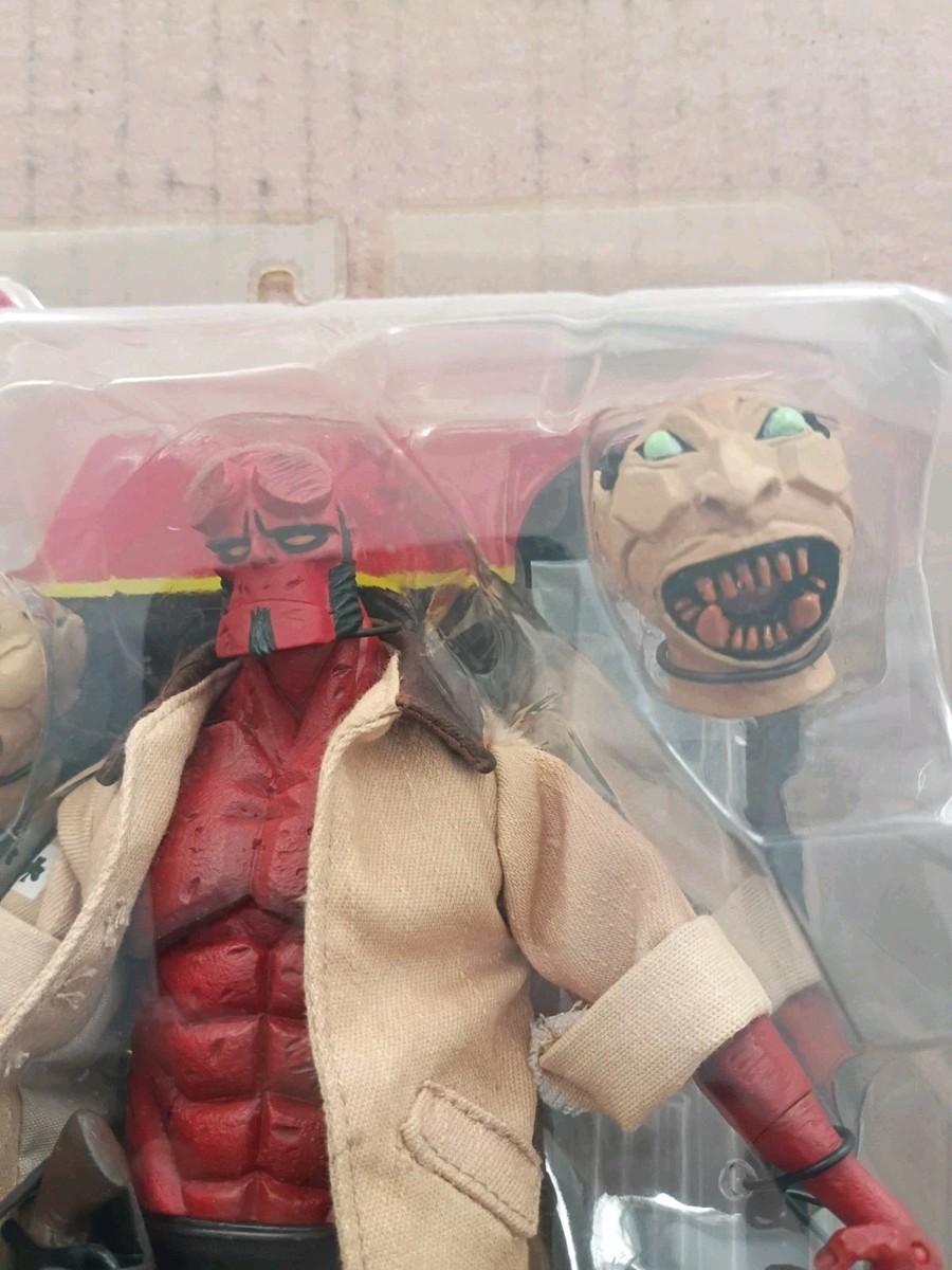 Hellboy Mezco Mignola Comic Figure - Hellboy With Floating Heads