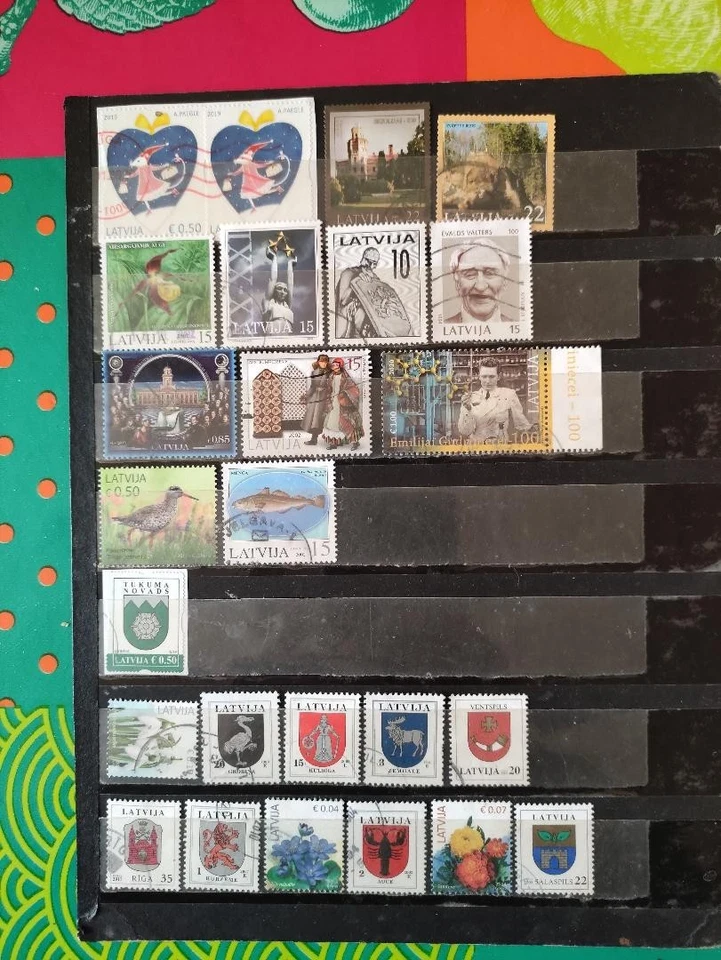 25  TIMBRES DE LETTONIE  LOT  14042026 MOL 5000 - Imagen 1 de 1