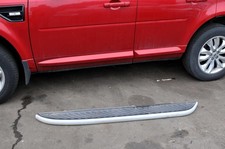 Land Rover Freelander 2 side step / running board left N/S