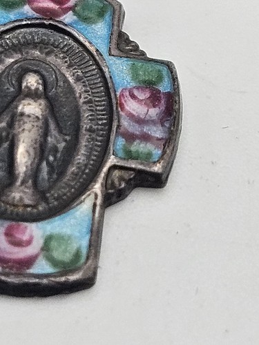 Vintage Virgin Mary Miraculous Medal Sterling Silver Rose Flower Enamel Charm - Picture 3 of 15