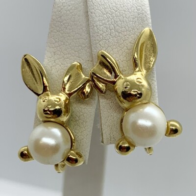 VTG EARRINGS PEARLY BUNNY RABBIT AVON FAUX PEARL BELLY EASTER GOLD TONE CLIP
