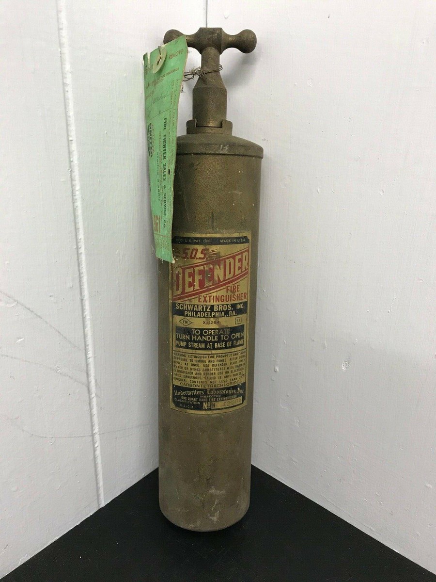 VINTAGE S.O.S. DEFENDER BRASS FIRE EXTINGUISHER 1961 1 QUART