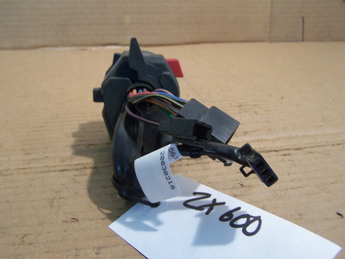 Aldebaranページ◇ KAWASAKI ZX600 TURN SIGNAL LEFT HANDLEBAR SWITCH 46091-1561