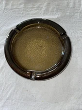 Vintage Round Amber 5” 3 slot Cigarette Ashtray SH19