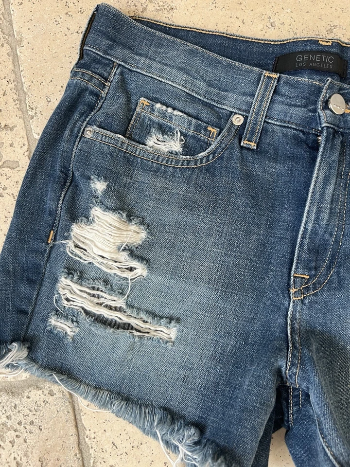 Pantalones cortos de mezclilla para mujer Genetic Los Angeles talla Stevie 27 Foto 4 de 4