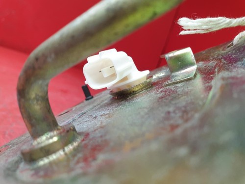 TRIUMPH THUNDERBIRD 2013 FUEL PUMP - Picture 12 of 14