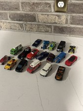 A lot of 18 toy cars hot wheels matchbox etc. 18 total