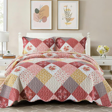 Floral Plaid Patchwork Quilt Set King Size, Reversible Romantic Red Bedding Set 