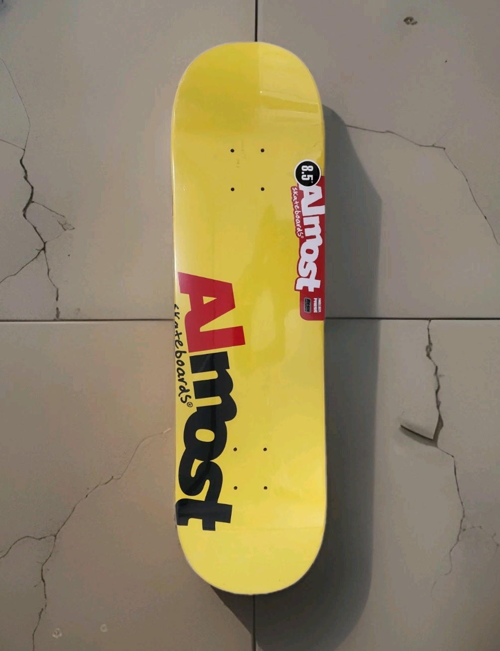 Hyb Yellow 8.5, Medium Concave, 7 Ply Canadian Maple.