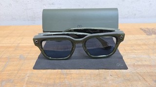 Meta Fury AI Smart Glasses w/ Green Frames Light Blue Atlantic Lenses and Case