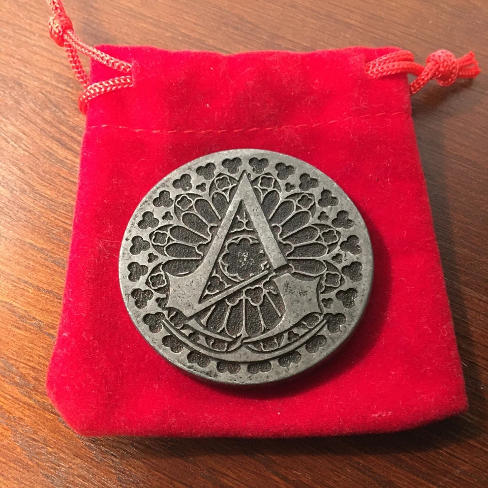 Assassins Creed Unity Collectible Metal Coin Medallion Loot Crate Exclusive - Image 3 of 4