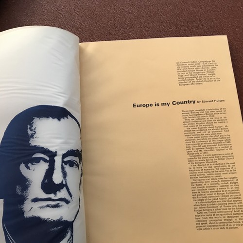 Into Europe. Hulton Publications 1967 - Imagen 5 de 24