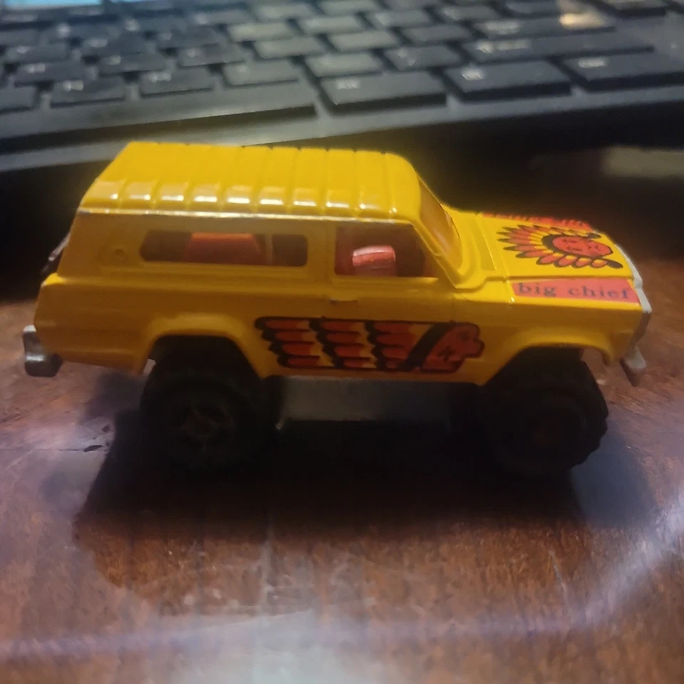 Majorette 吉普切诺基 No 236 Big Chief 黄色压铸二手法国制造 — 第 2/4 张图片