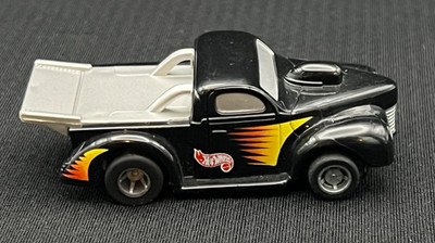 Hot wheels 1940 Ford Pickup Slot Car - TYCO Magnum 440-X2 Chassis