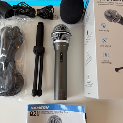Samson Q2U USB/XLR Dynamic Microphone Recording Podcasting Pack w/ Box