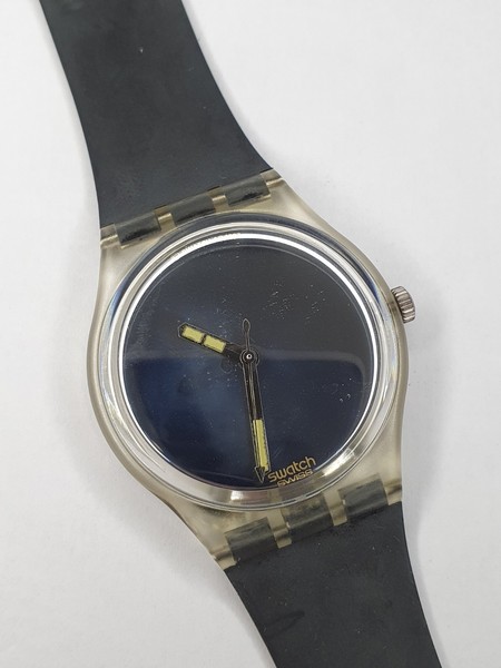 Swatch Snow White GK104 - functional - 34mm