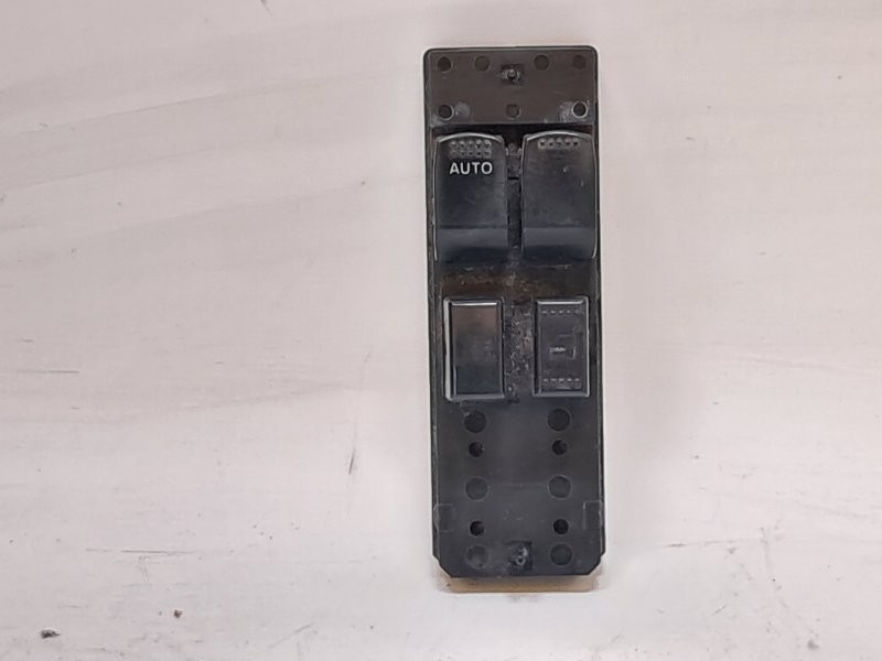 3799062J10000 UNITÉ DE COMMANDE DU RÉGULATEUR DE FENÊTRE 2 BOUTONS SUZUKI SWIFT
