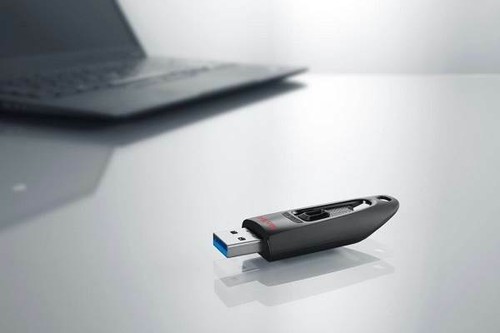 Ferry Corsten Live Trance Audio & Video DJ-Sets 128GB USB SPECIAL (1999 - 2025) - Imagen 2 de 12