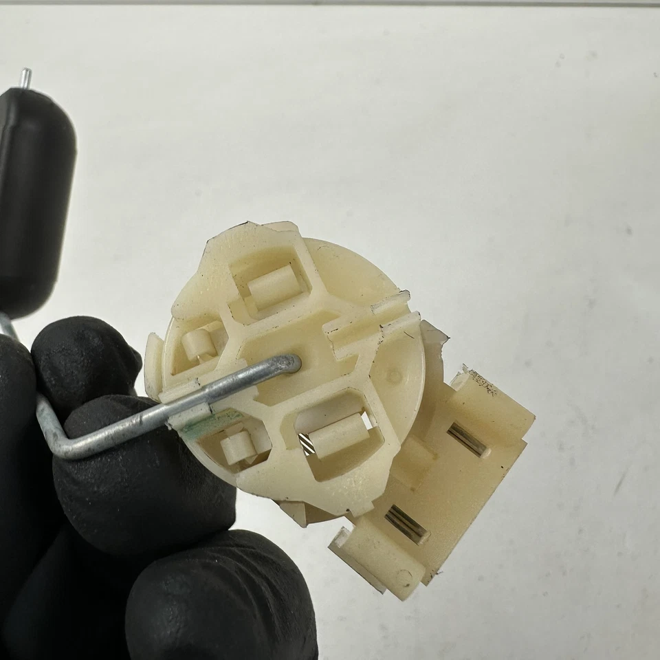 Sensor indicador de nivel de combustible Honda Grom MSX125 2017 37800-K26-B01 Foto 2 de 4