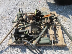 Military 5 ton Power Steering Lot of part Gear box Shaft M939 M809 M35A2