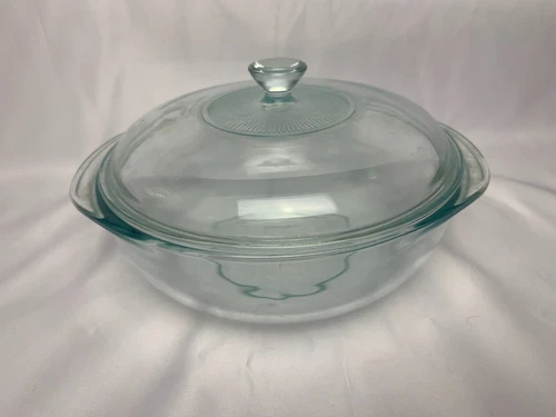 Vintage Pyrex Clear Aquamarine Tint Bowl (024) With Fluted Lid (624C) 2 Quarts