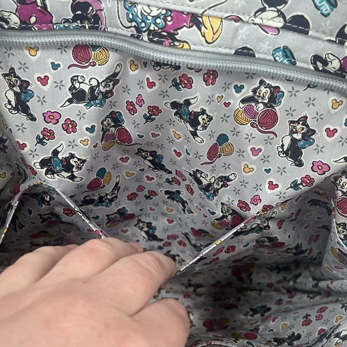 Borsa piccola floreale divertente famiglia Topolino Vera Bradley Disney nuova con etichetta - Foto 9 di 15
