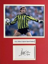 England Football Peter Shilton Signed 16" X 12" Double Mounted Display
