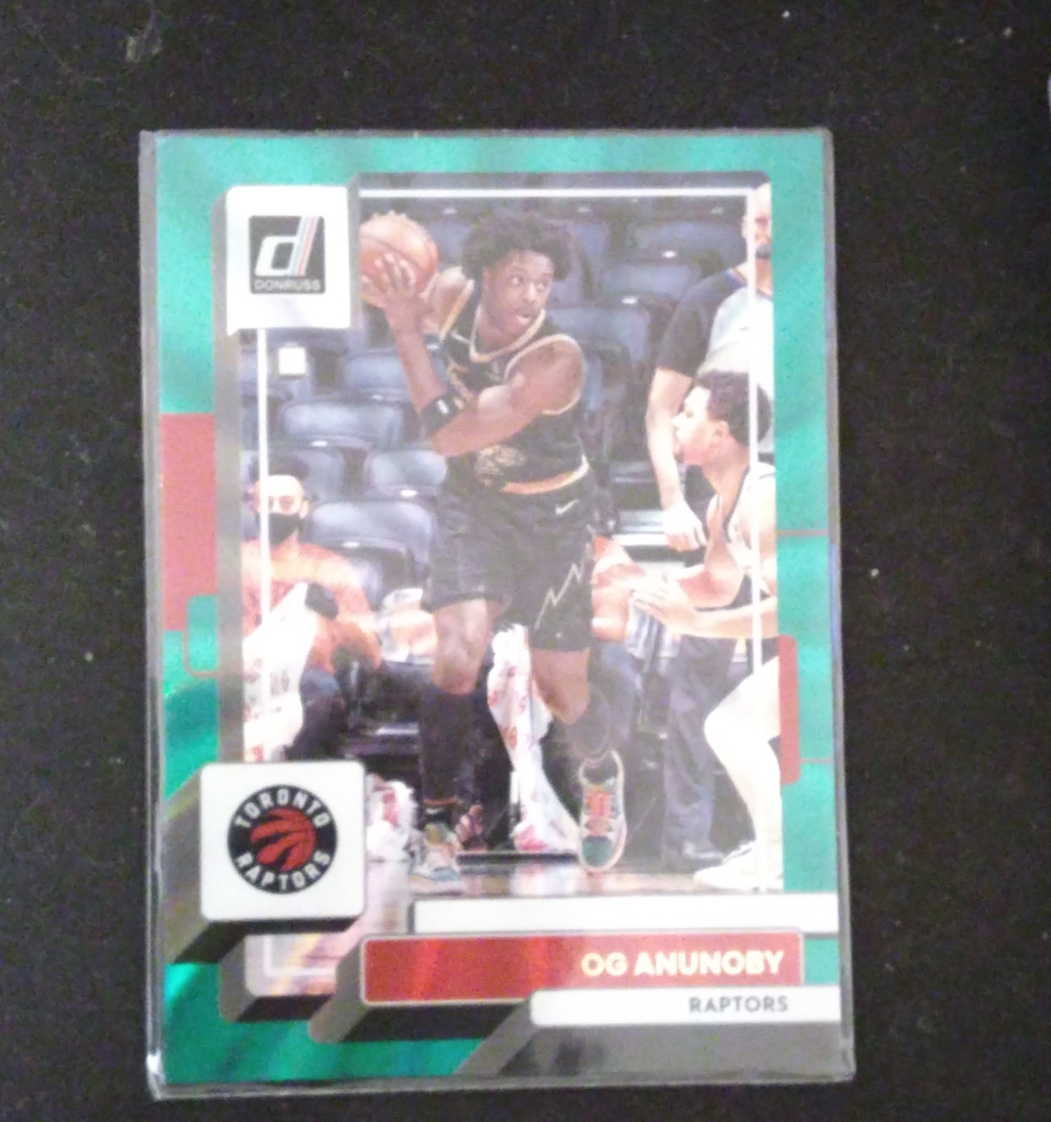 2022-23 Panini Donruss - OG Anunoby #26 Holo Green Laser