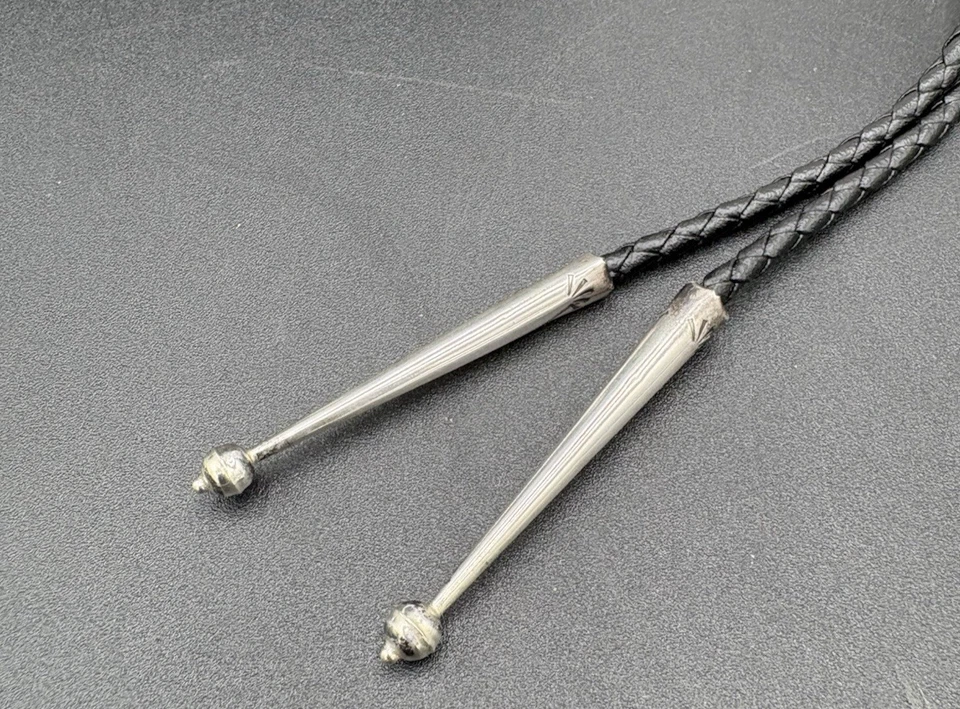 Винтажный индейский фиолетовый агатовый кожаный кружевной галстук-боло пуля из чистого серебра - Изображение 4 из 4