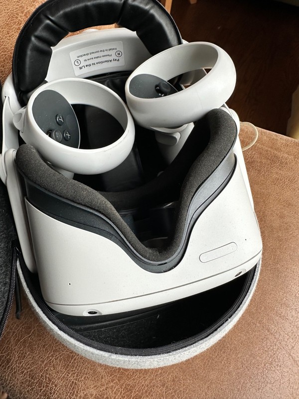 Meta Oculus Quest 2 128GB Advanced All-In-One VR Headset - White