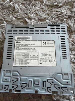 LG Autoradio 50Wx4 Radio CD MP3 Player LG  LCS300AR